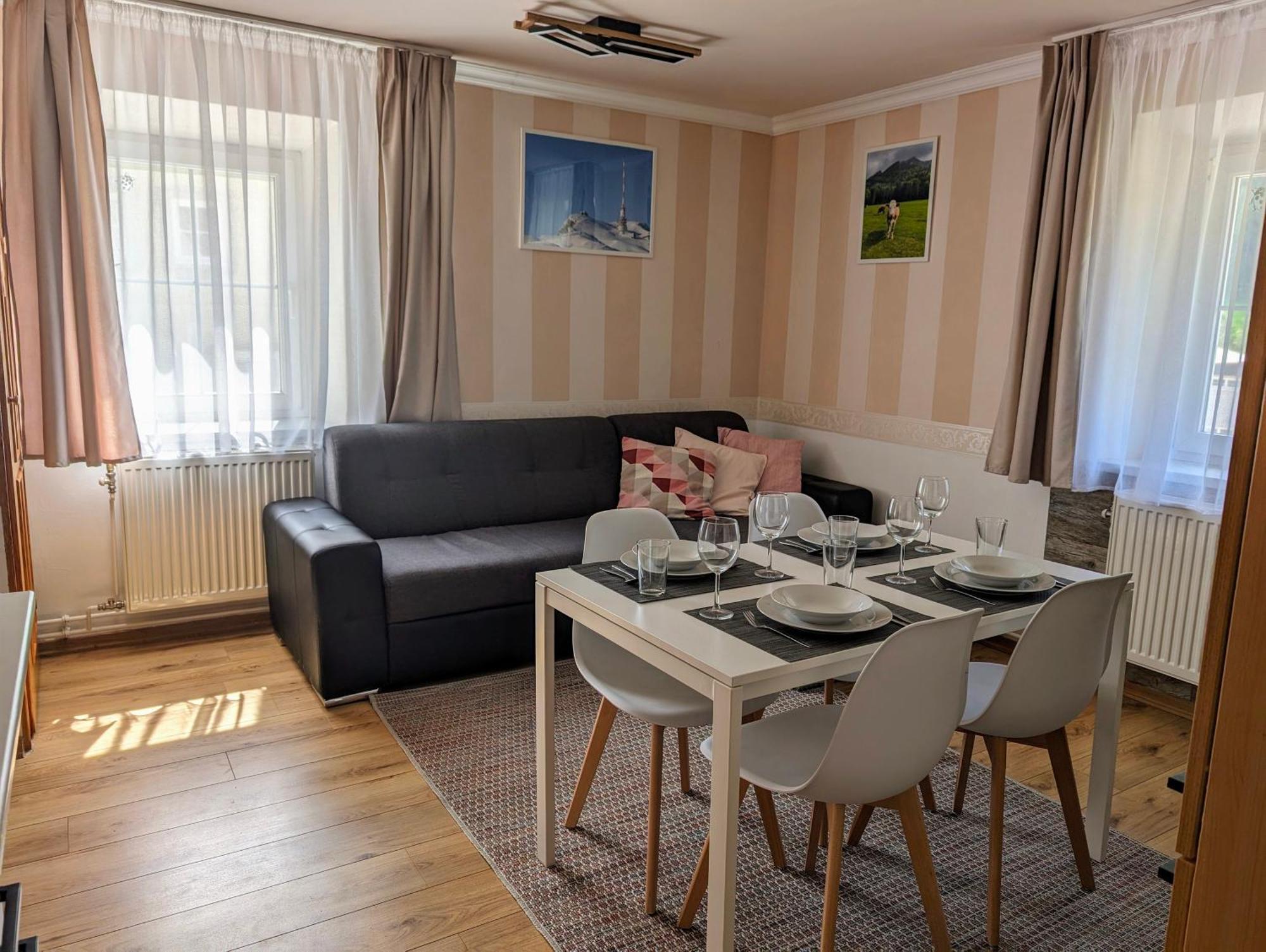 Haus Im Hochtal Lägenhet Bad Bleiberg Exteriör bild