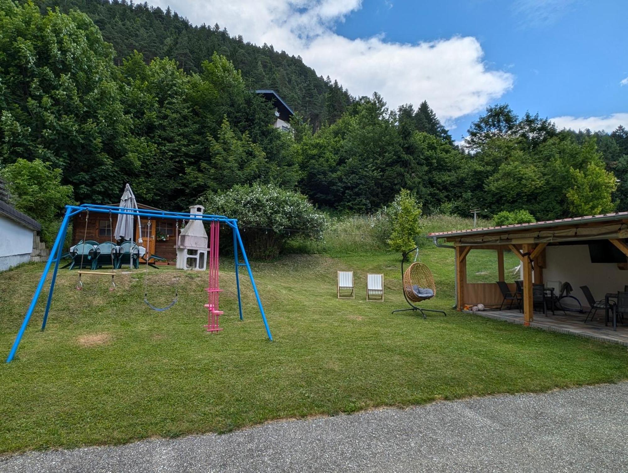 Haus Im Hochtal Lägenhet Bad Bleiberg Exteriör bild